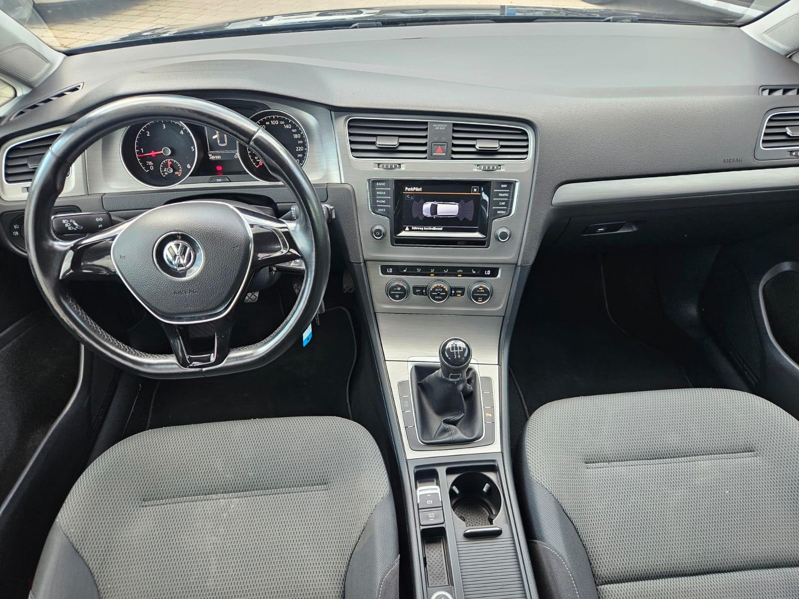Volkswagen Golf 2014 — photo 17