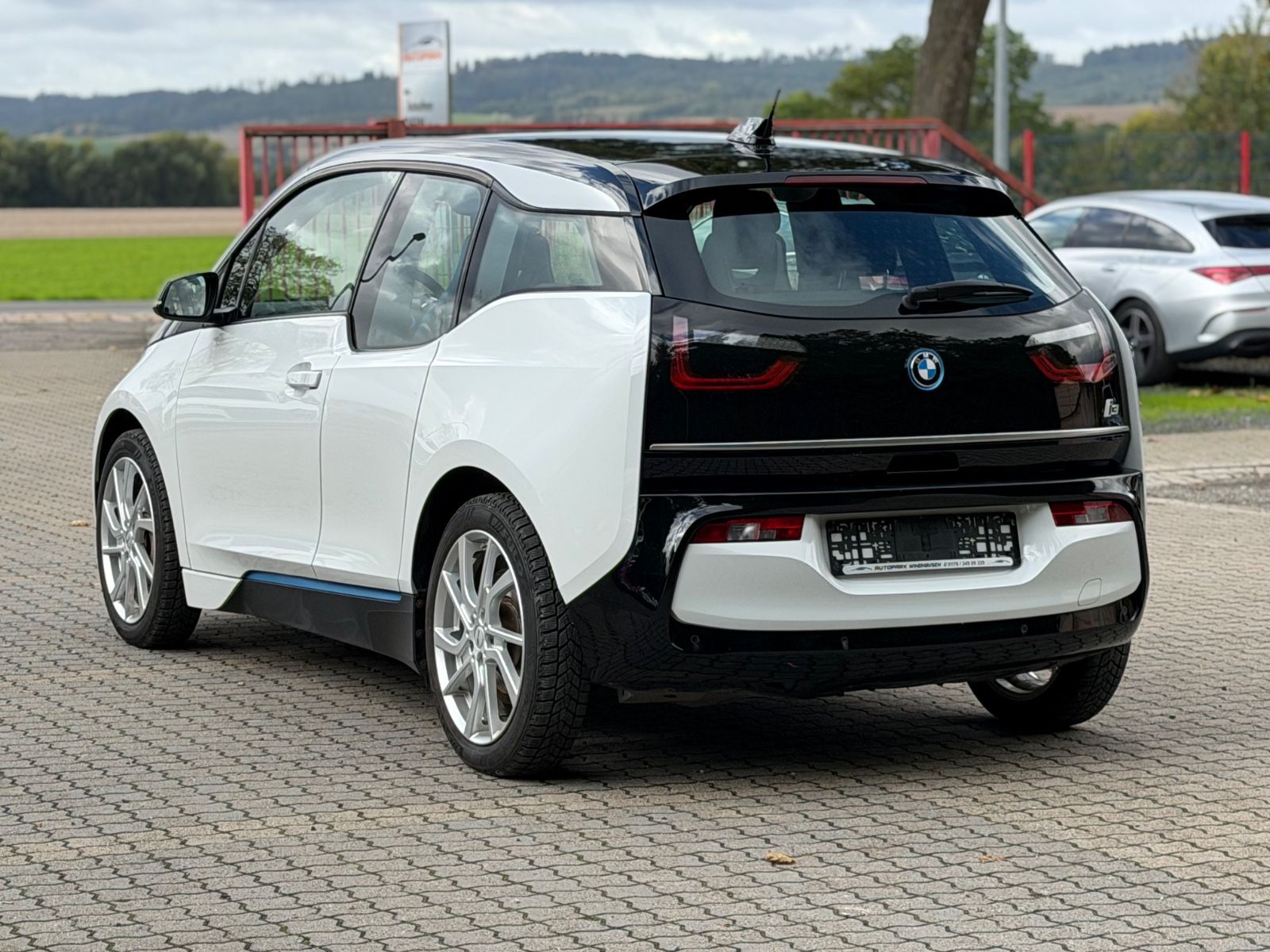 BMW i3 (120 Ah) *1 HAND *52 TKM *170 PS *TÜV NEU imagem 3