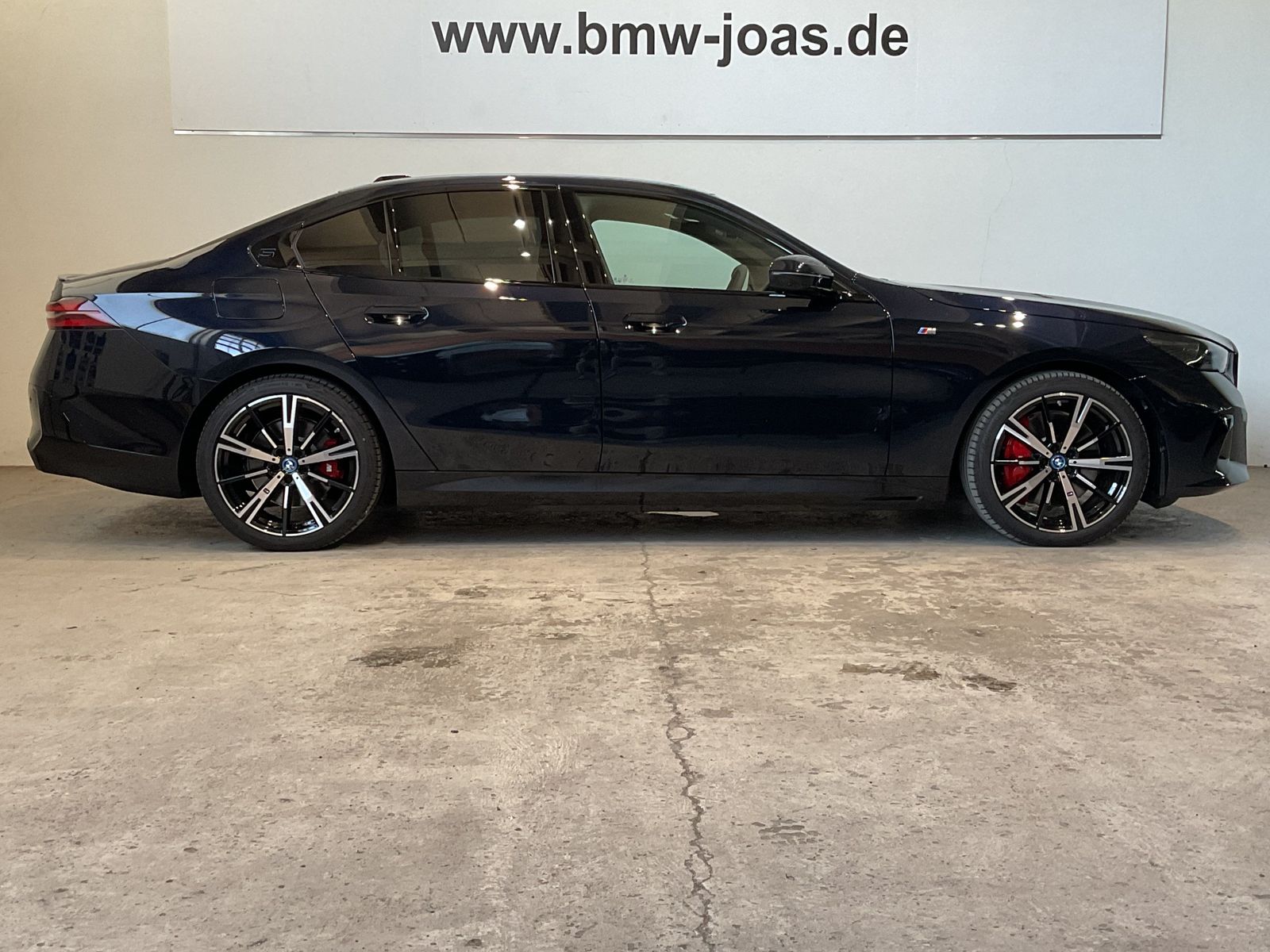 Fahrzeugabbildung BMW i5 xDrive40 M Sportpaket pro, aktive Sitzbelüftu