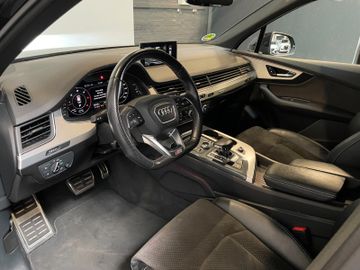 Audi Q7 - 11