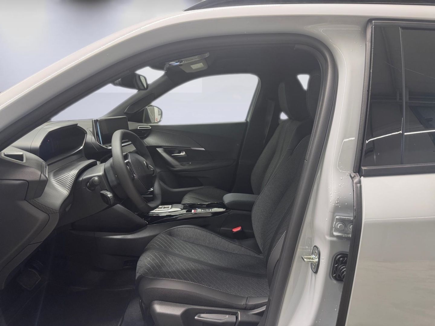 Peugeot 2008 - Bild 8