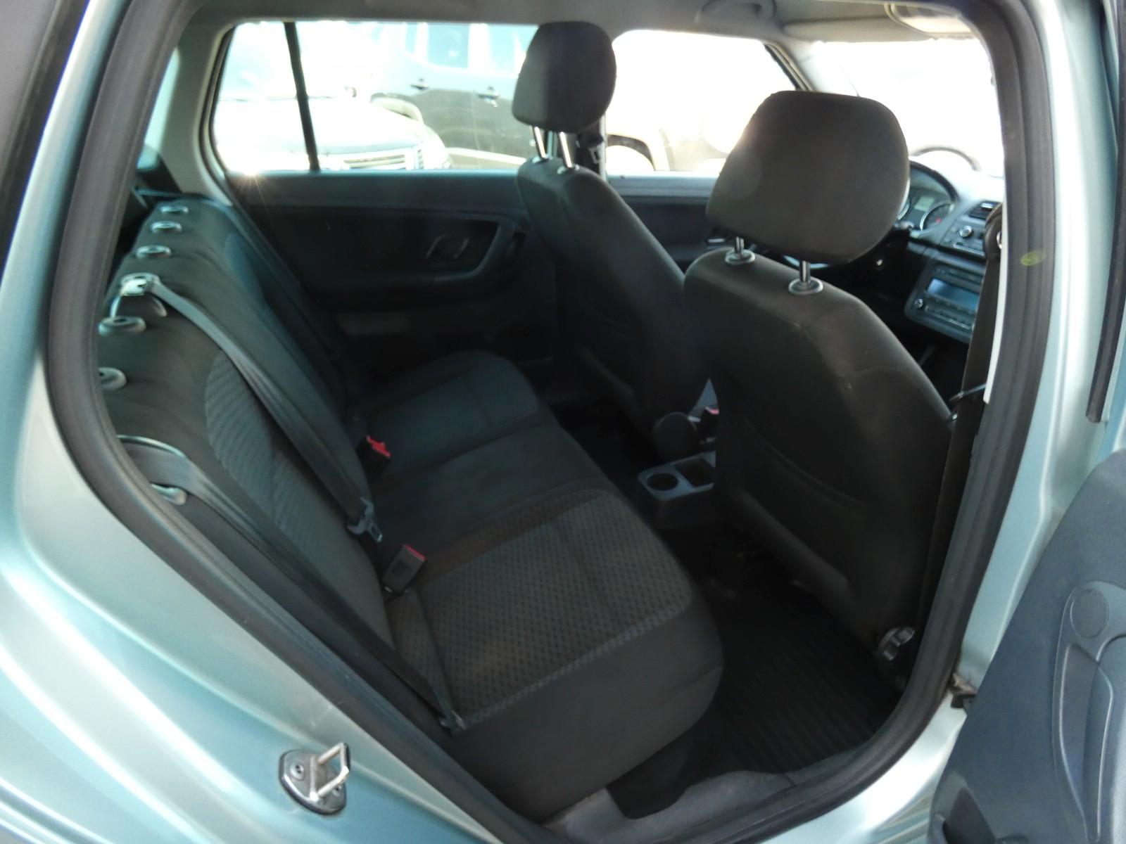 Skoda Fabia 2011 — photo 8