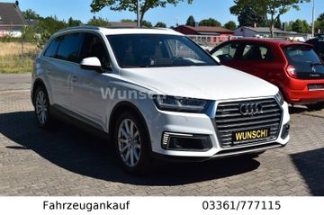 Audi Q7 - 1