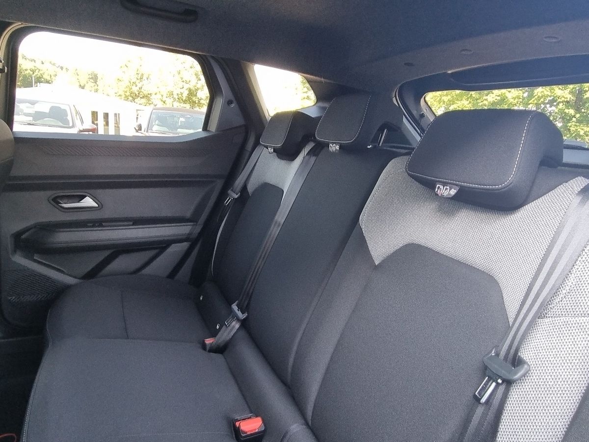 Fahrzeugabbildung Dacia Duster Journey hybrid-G 150 4x4