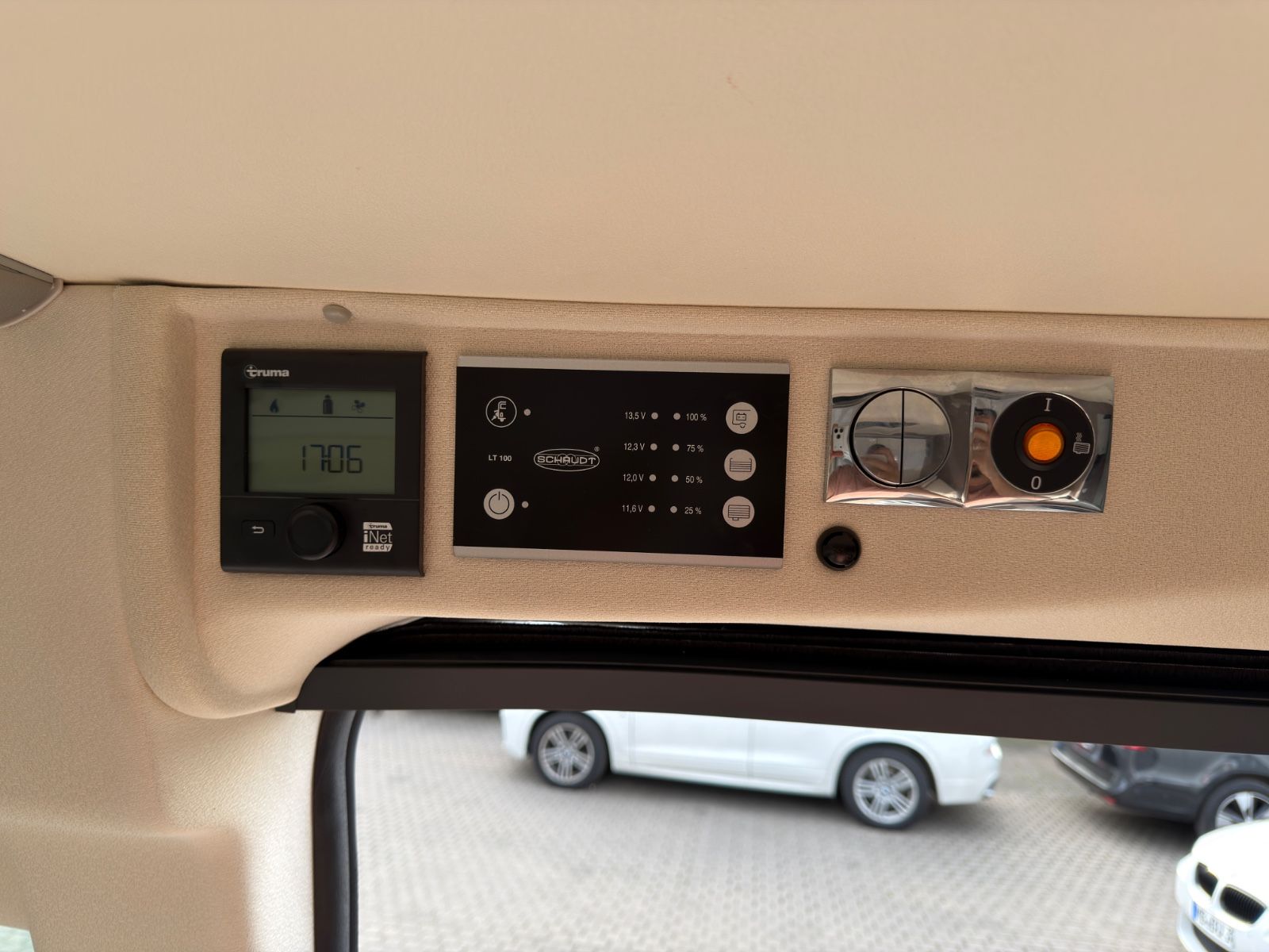 Fahrzeugabbildung Bürstner Eliseo C602|LUFTFAHRWERK|KAMERA|FACELIFT