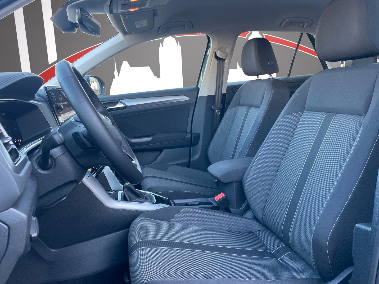 Fahrzeugabbildung Volkswagen T-Roc 1.5 TSI DSG Life LED/ACC/RFK/PDC/SHZ