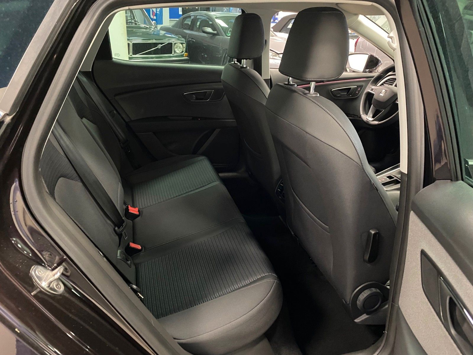 Fahrzeugabbildung SEAT Leon 1.4 TSI LIM. Start&StopXcellence+LED+17"ALU