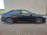 Toyota Camry Executive VIP - Toyota Camry: Executive