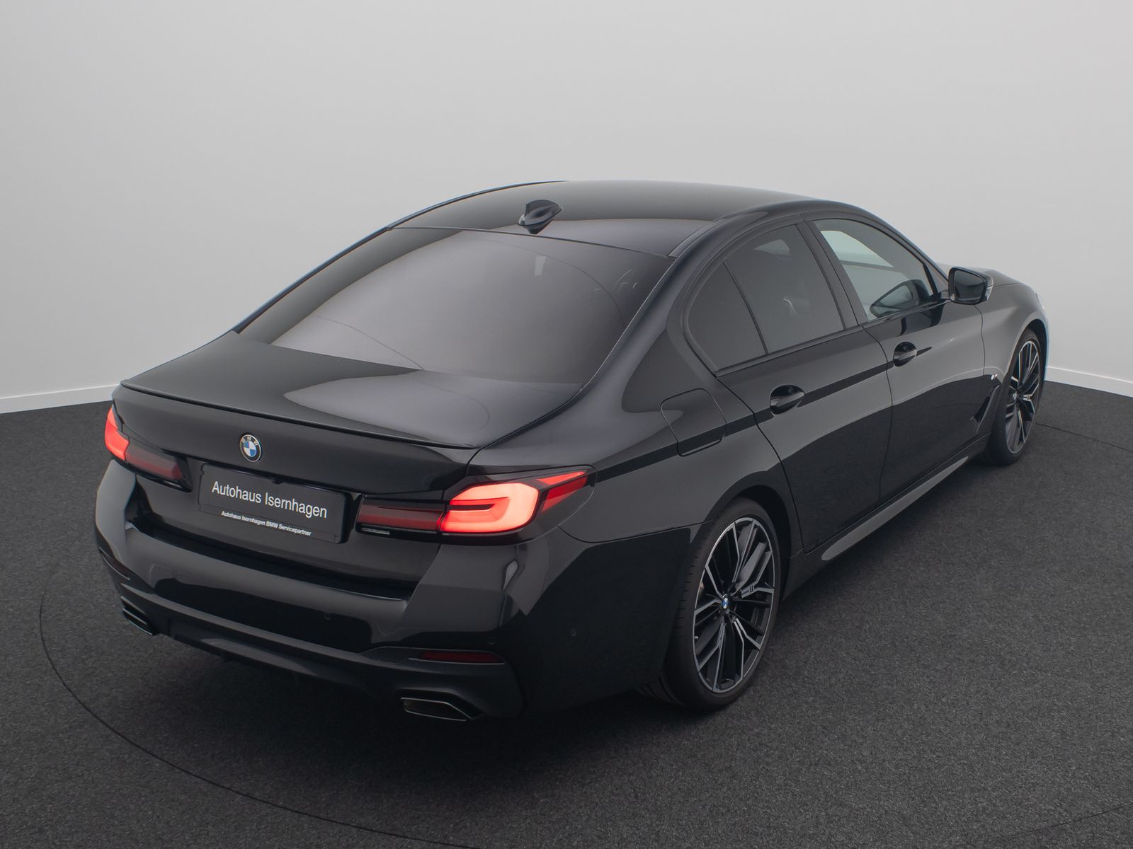 Fahrzeugabbildung BMW 530d M Sport Kamera DAB HiFi 4Klima Alarm 20Zoll