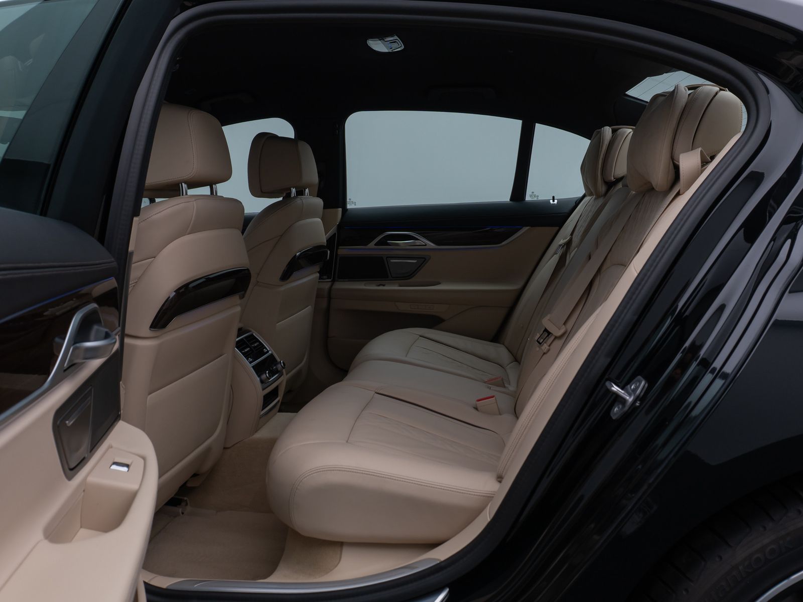 Fahrzeugabbildung BMW 730d xD 360°Laser Massage DAB DisplKey SoftClose