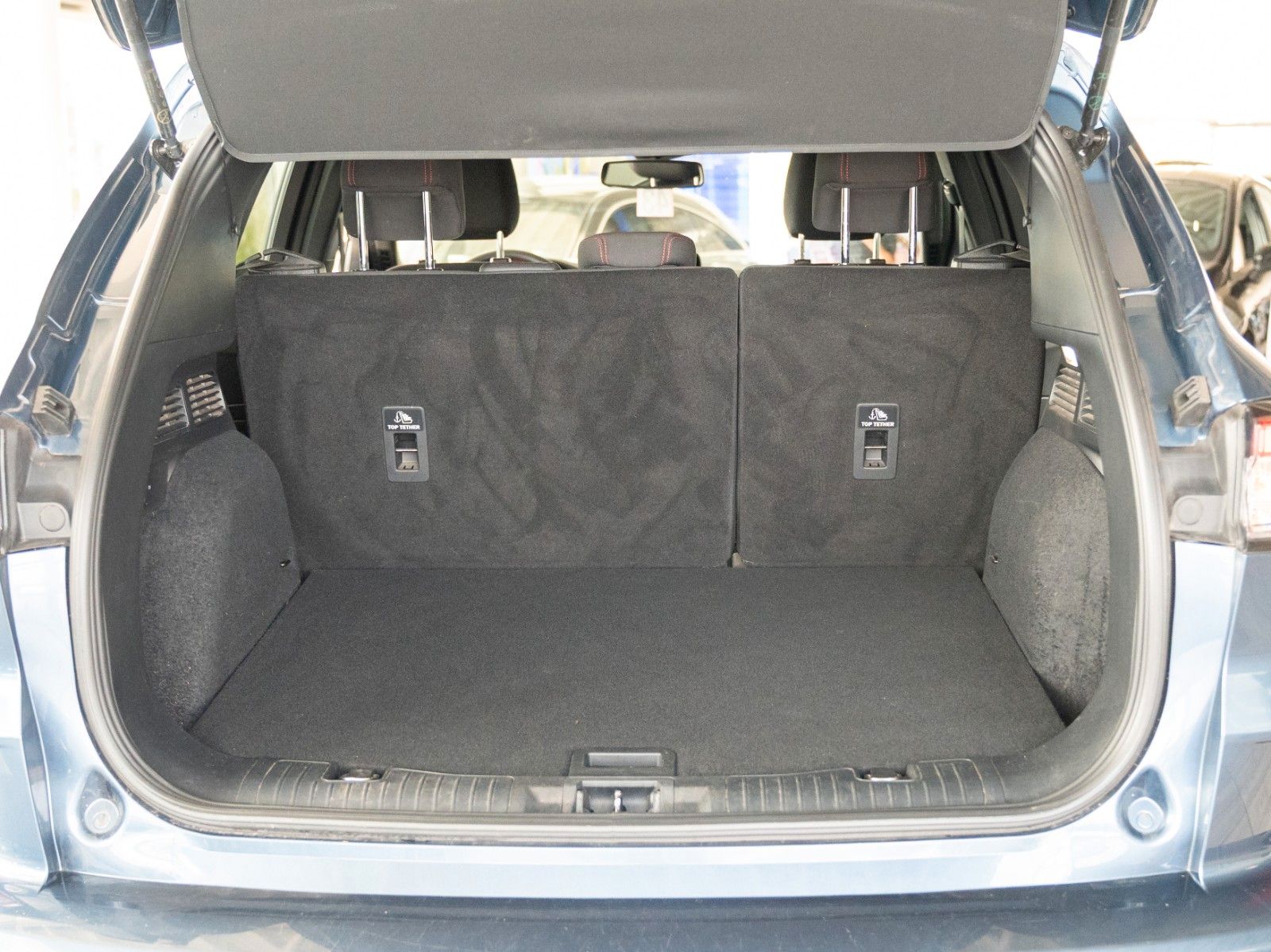 Fahrzeugabbildung Ford Kuga Plug-In Hybrid ST-Line AUTOM./WINTER-P./DAB