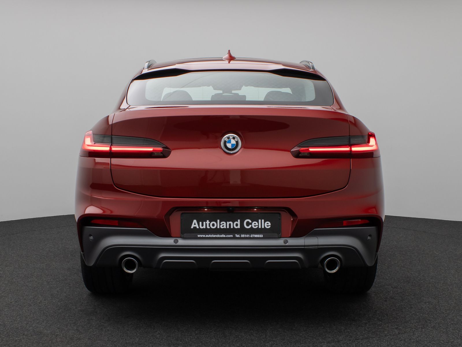 Fahrzeugabbildung BMW X4 xD20d M Sport X Panorama HUD HiFi Komfort 20"