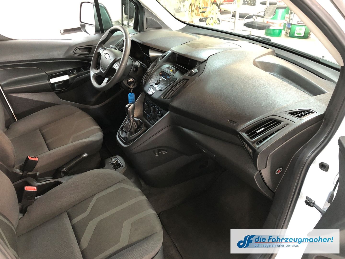 Fahrzeugabbildung Ford Transit Connect Kombi Trend 1.5 TDCi Notbremsass