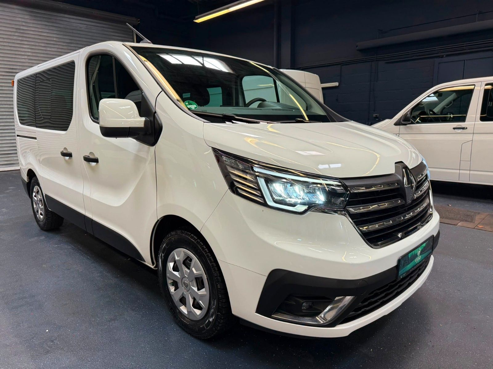 Renault Trafic Kombi L1H1 Life Style 8 Sitze AC