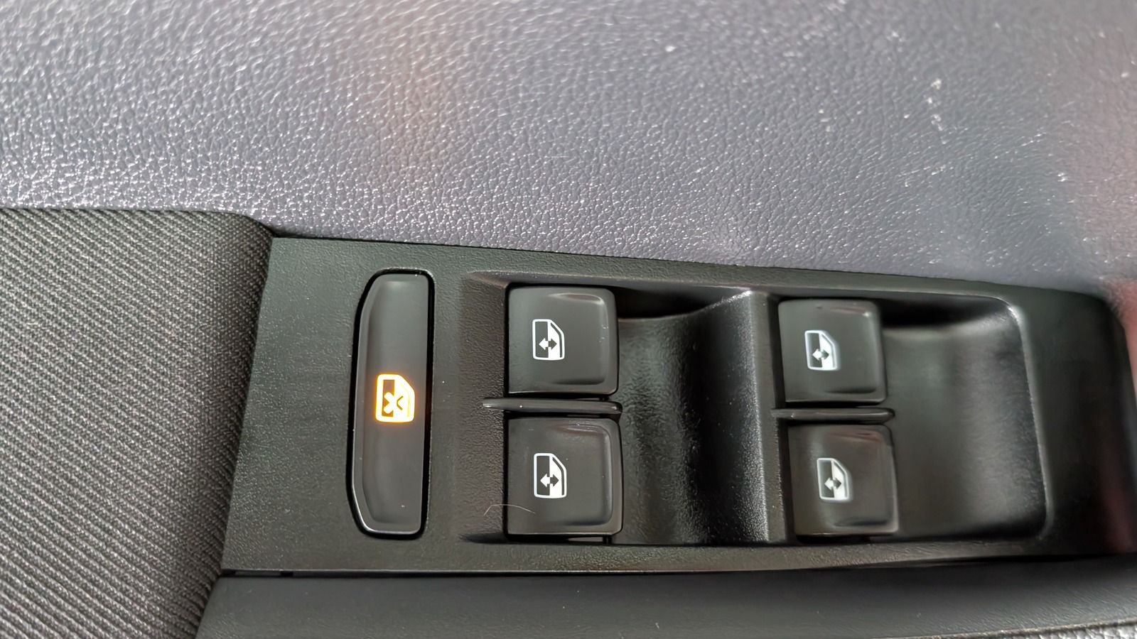 Fahrzeugabbildung SKODA Fabia Combi 1.0 TSI * LED * SHZ Monte Carlo