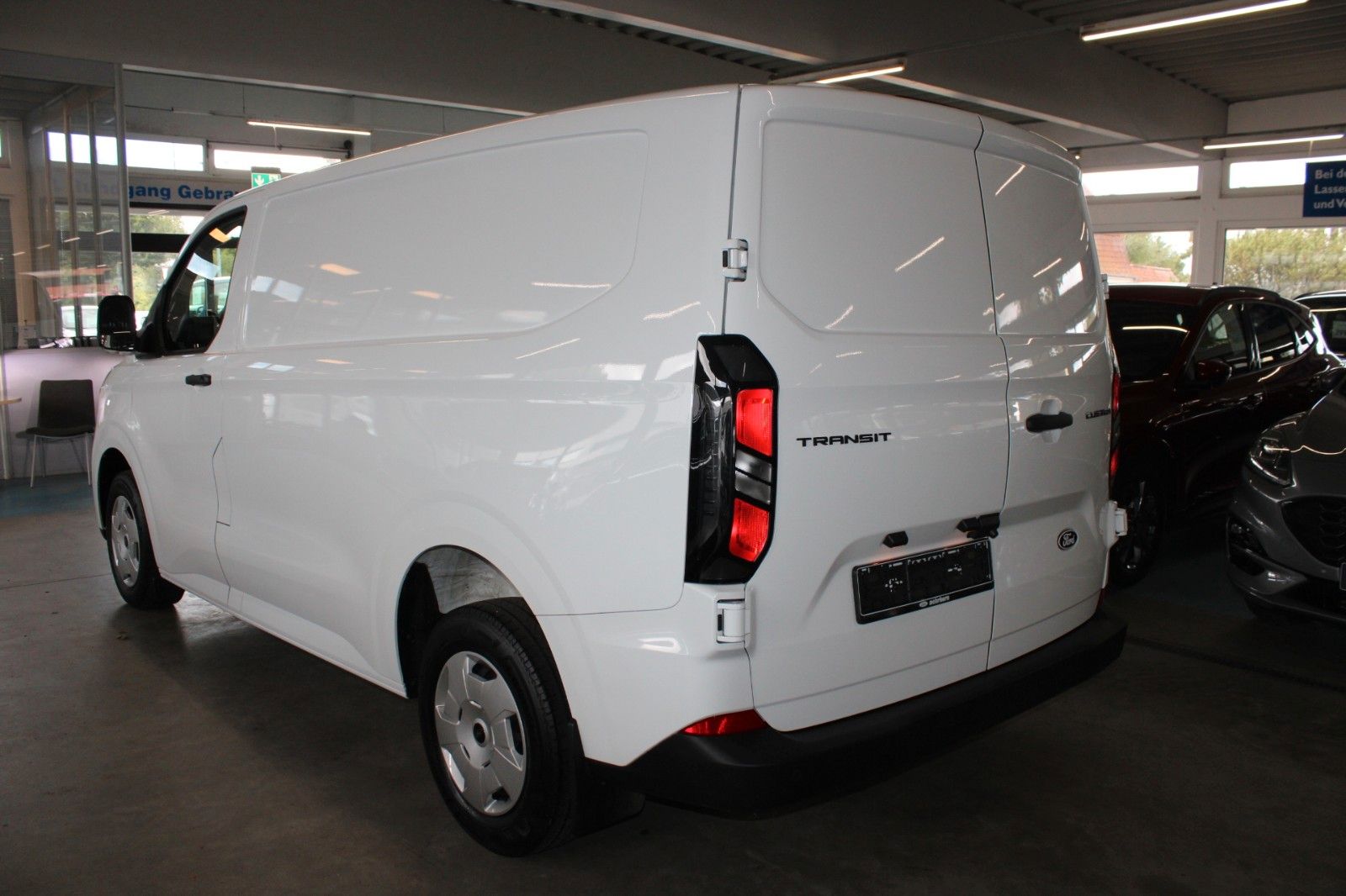 Fahrzeugabbildung Ford Transit Custom L1 TREND LED NAVI CAM ACC SHZ uvm
