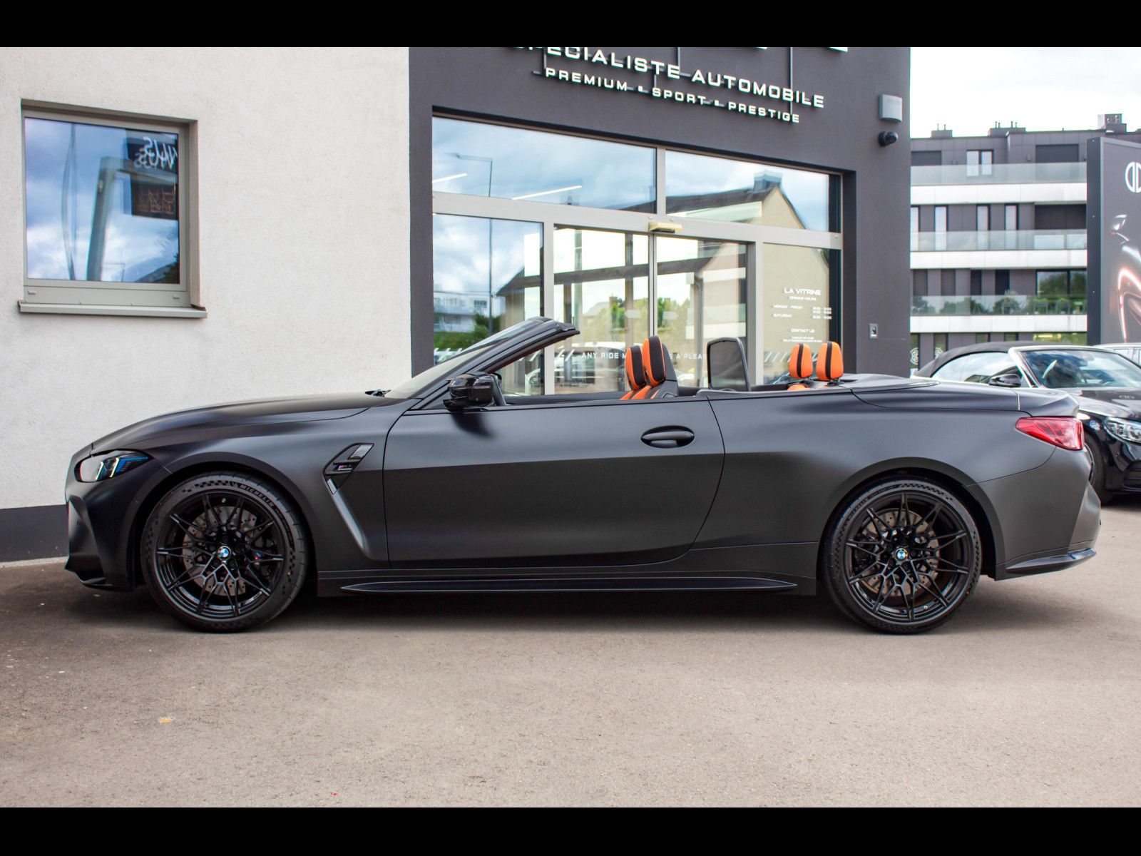BMW M4 COMPETITION M XDRIVE CABRIOLET°FROZEN BLACK imagem 2