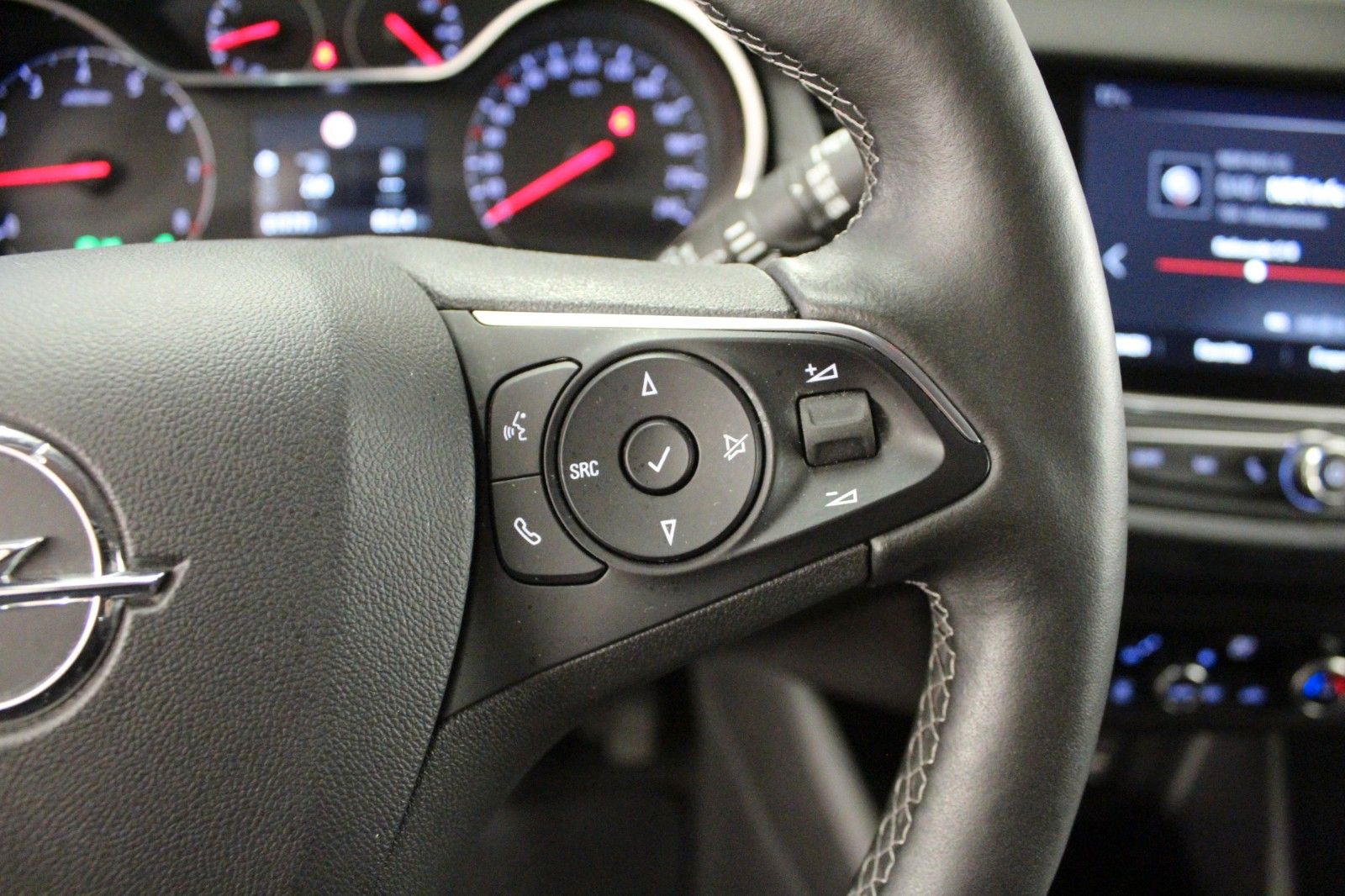 Fahrzeugabbildung Opel Crossland Ultimate 1.2 Turbo