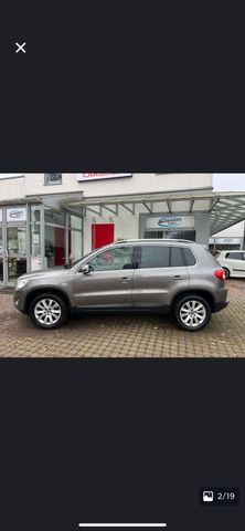 Volkswagen Tiguan 2.0 DSG 4-Moution