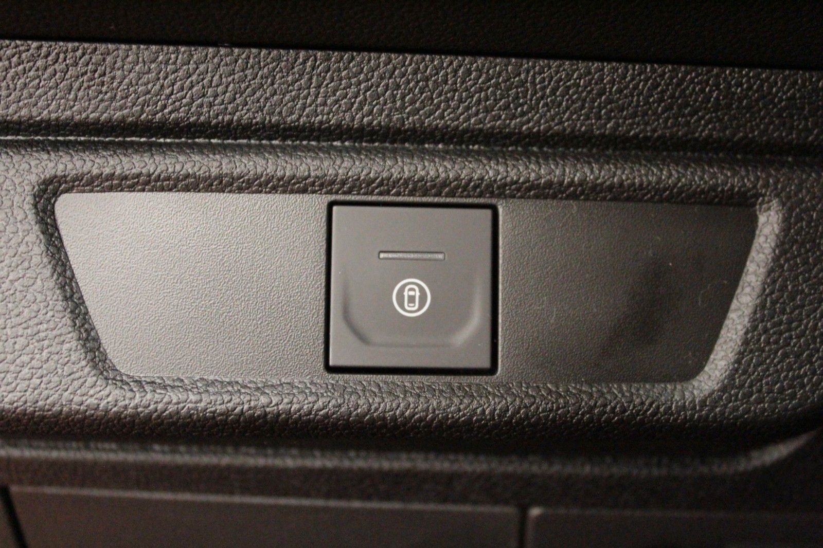 Fahrzeugabbildung Dacia Sandero TCe 90 Expression*15103*