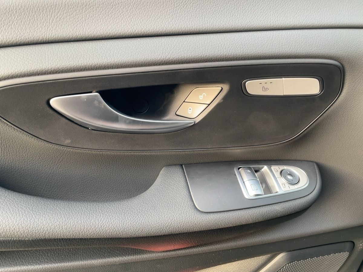 Fahrzeugabbildung Mercedes-Benz V 220 d lang Kamera/Navi/MBUX/Standheizung