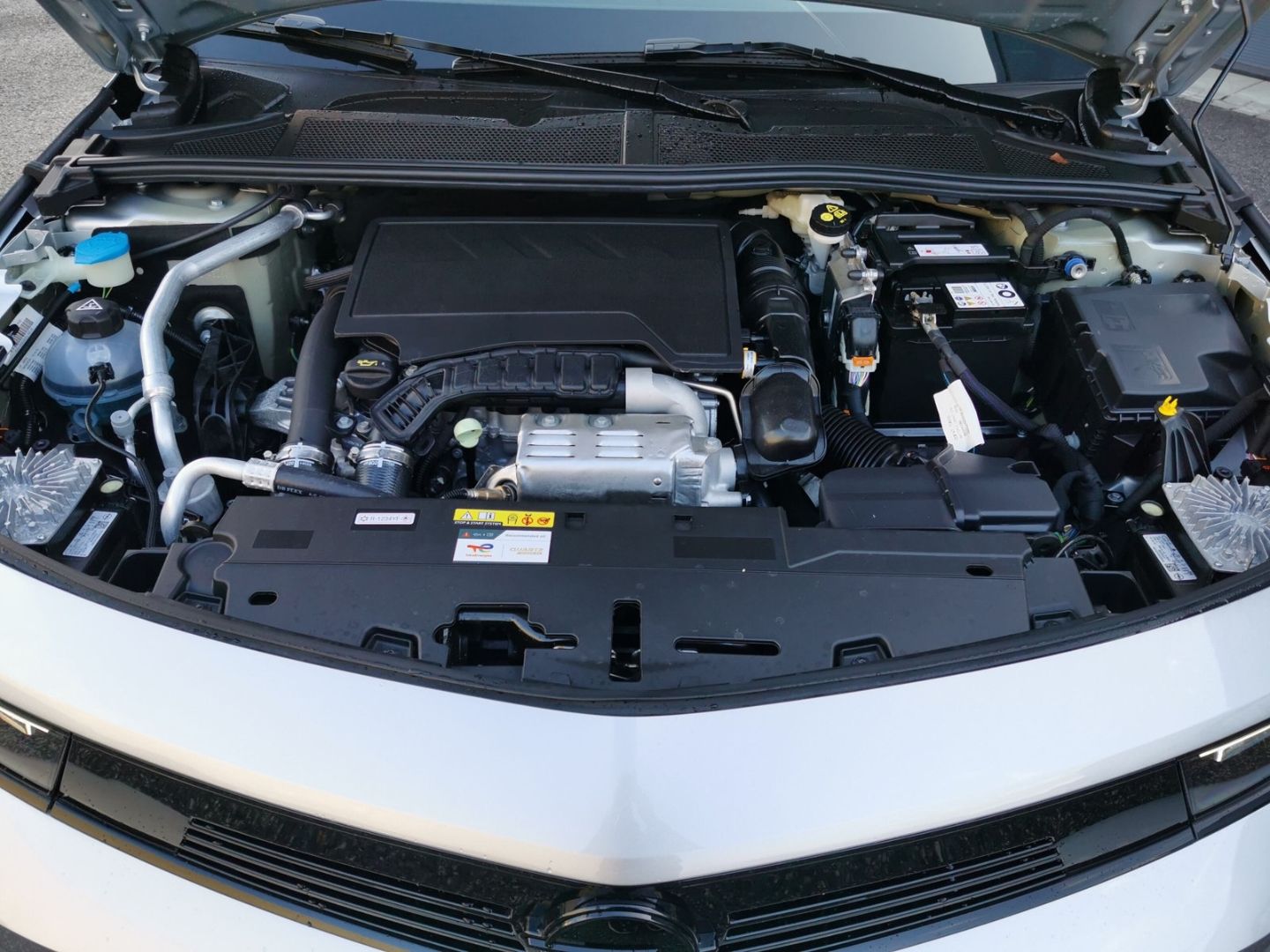 Fahrzeugabbildung Opel Astra Sports Tourer GS Navi, Matrix-LED