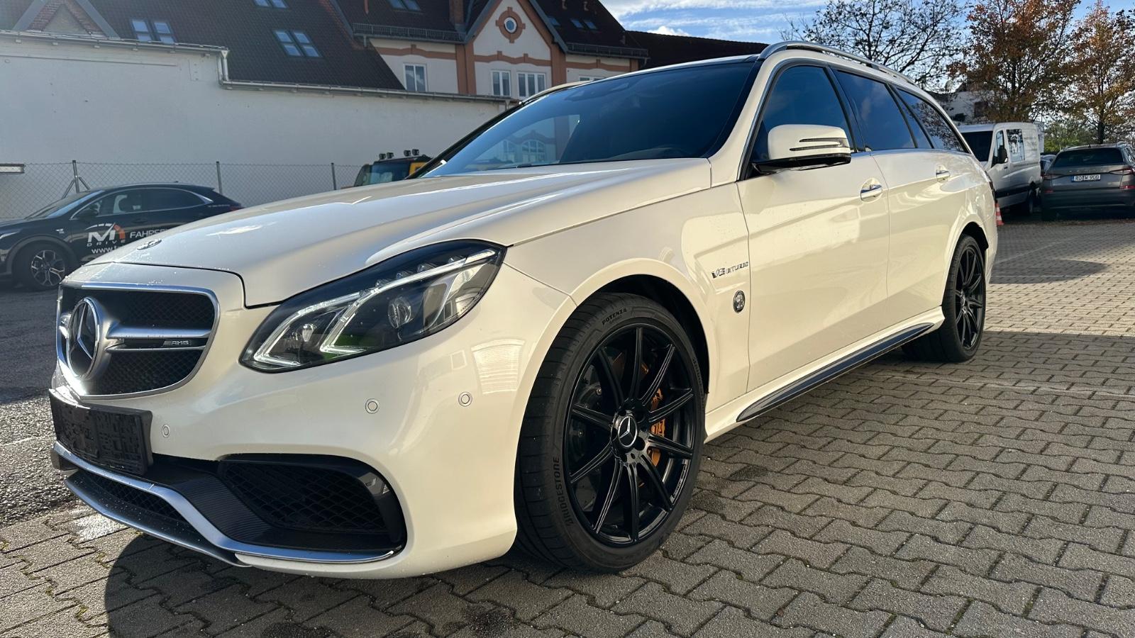 Mercedes-Benz E 63 AMG/Keramik/Carbon/Bang&Olufse/Driver Packe
