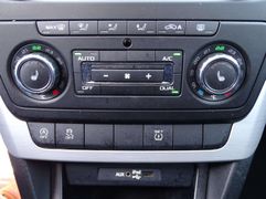 Fahrzeugabbildung Skoda Yeti Ambition  **AHK / SCHECKHEFT / 8-FACH-BEREI