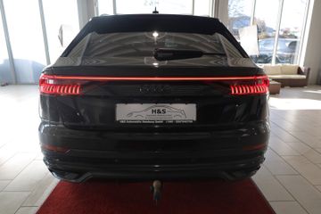 Audi Q8 - 4