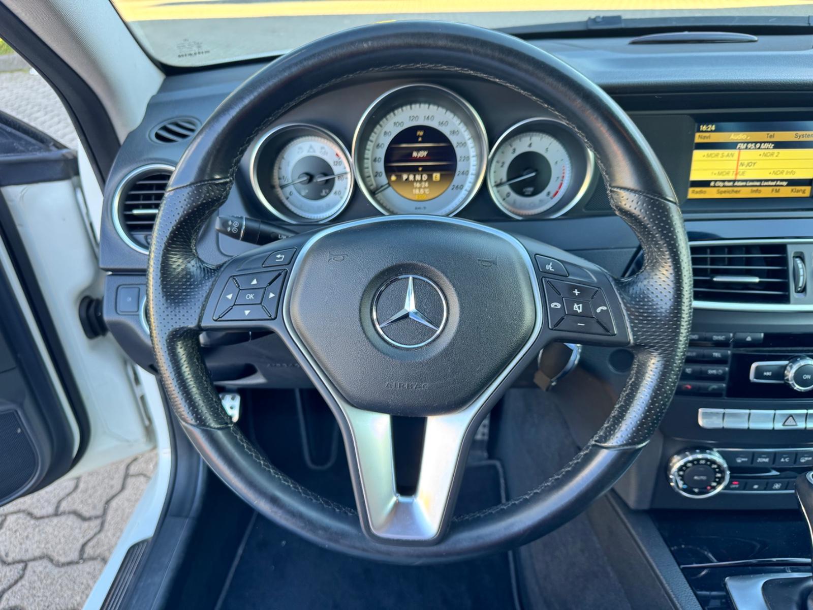 Mercedes-Benz C 180 C Coupe Navi /Automatik/Tempomat