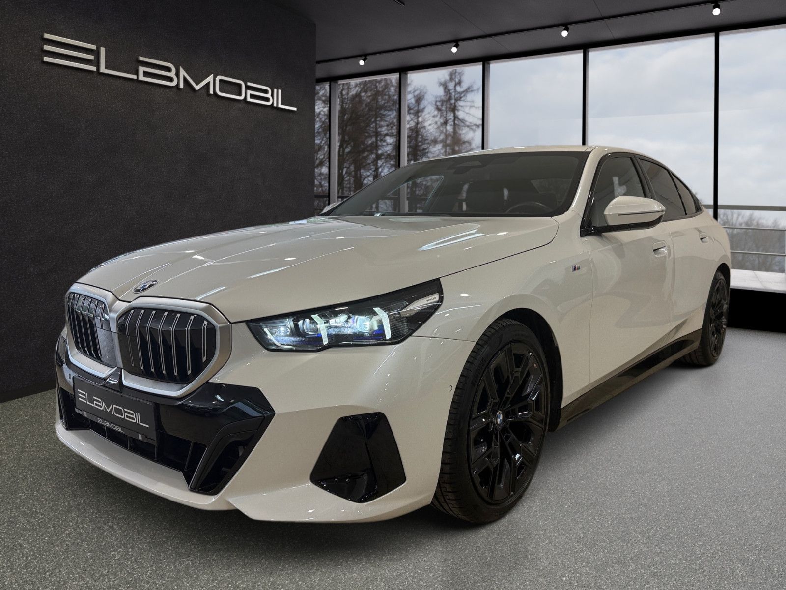 BMW 520 d M Sportpaket*Head-up*H&K*360°* foto 2