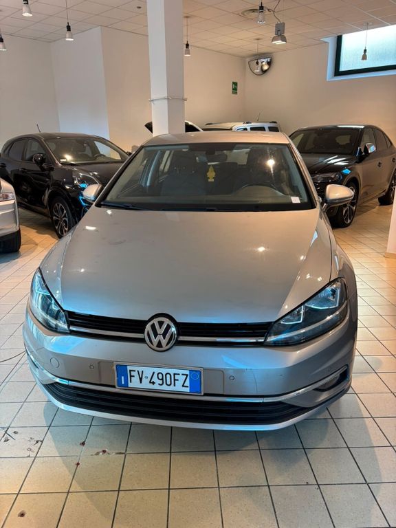 Image of Volkswagen Golf