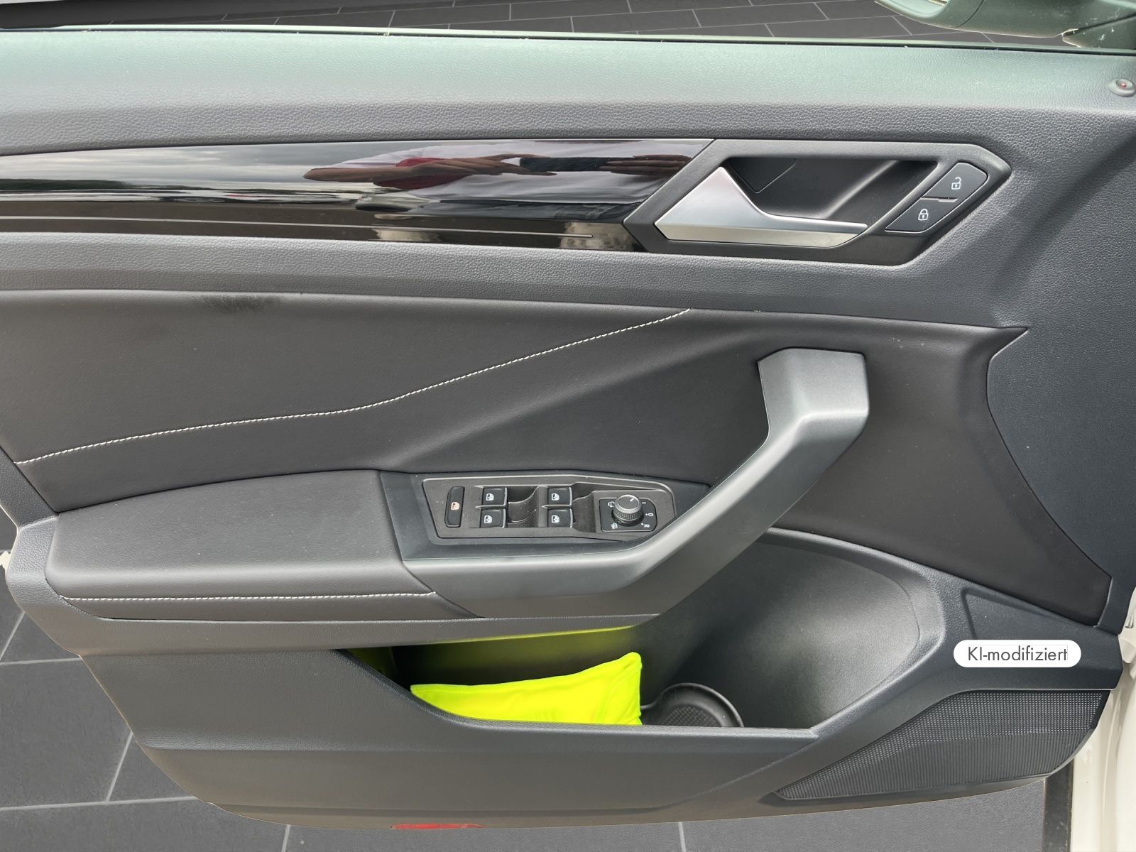 Volkswagen T-Roc - Bild 14