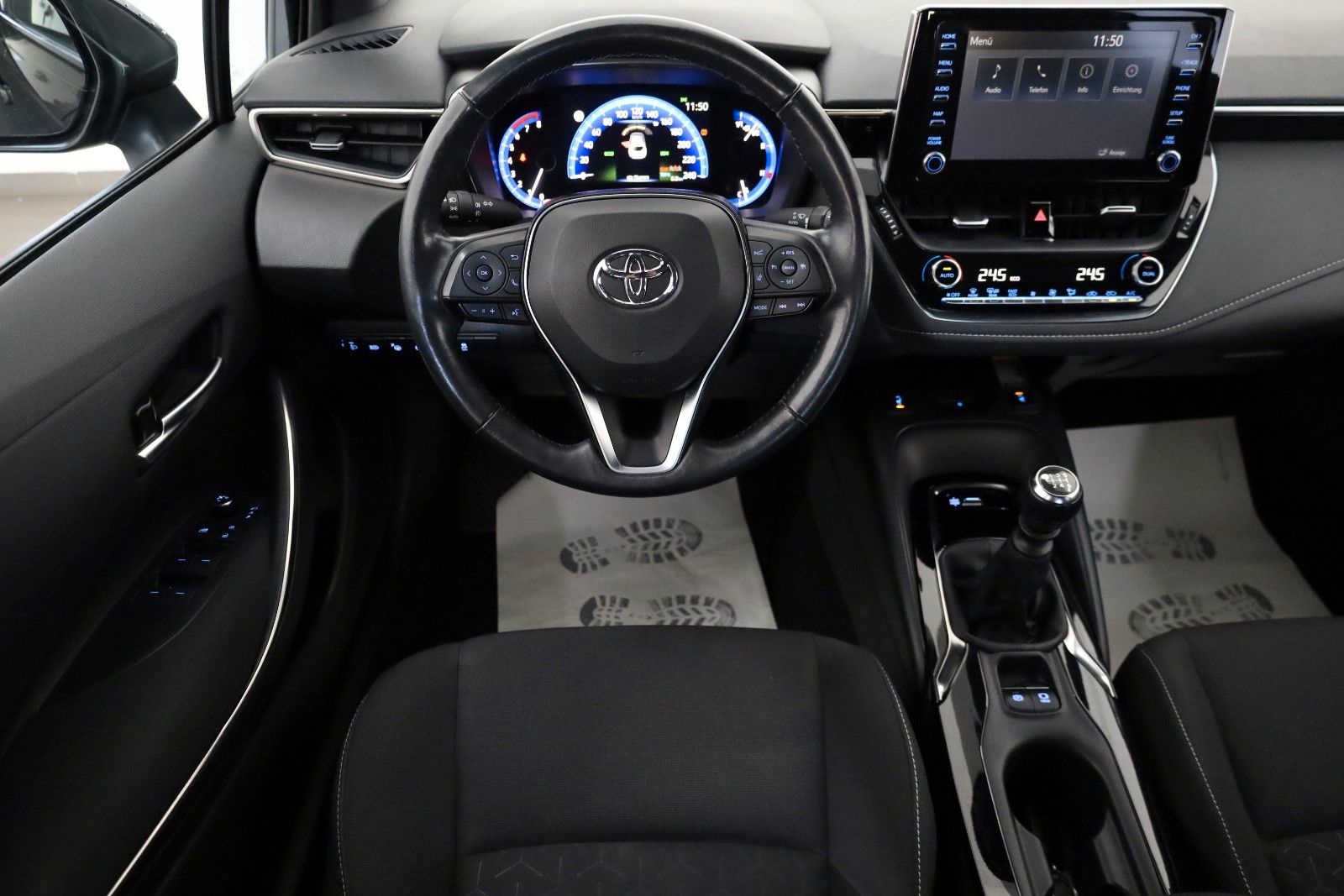 Fahrzeugabbildung Toyota Corolla Team D ACC,SH,PDC,Kamera,8 fach bereift
