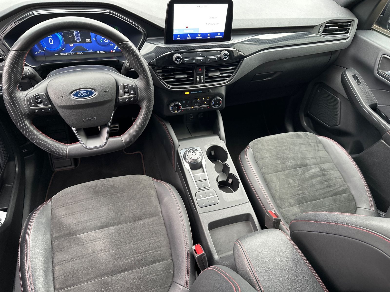 Fahrzeugabbildung Ford Kuga 2.5 Duratec FHEV ST-LINE X NAV+LED+AHK+HUD