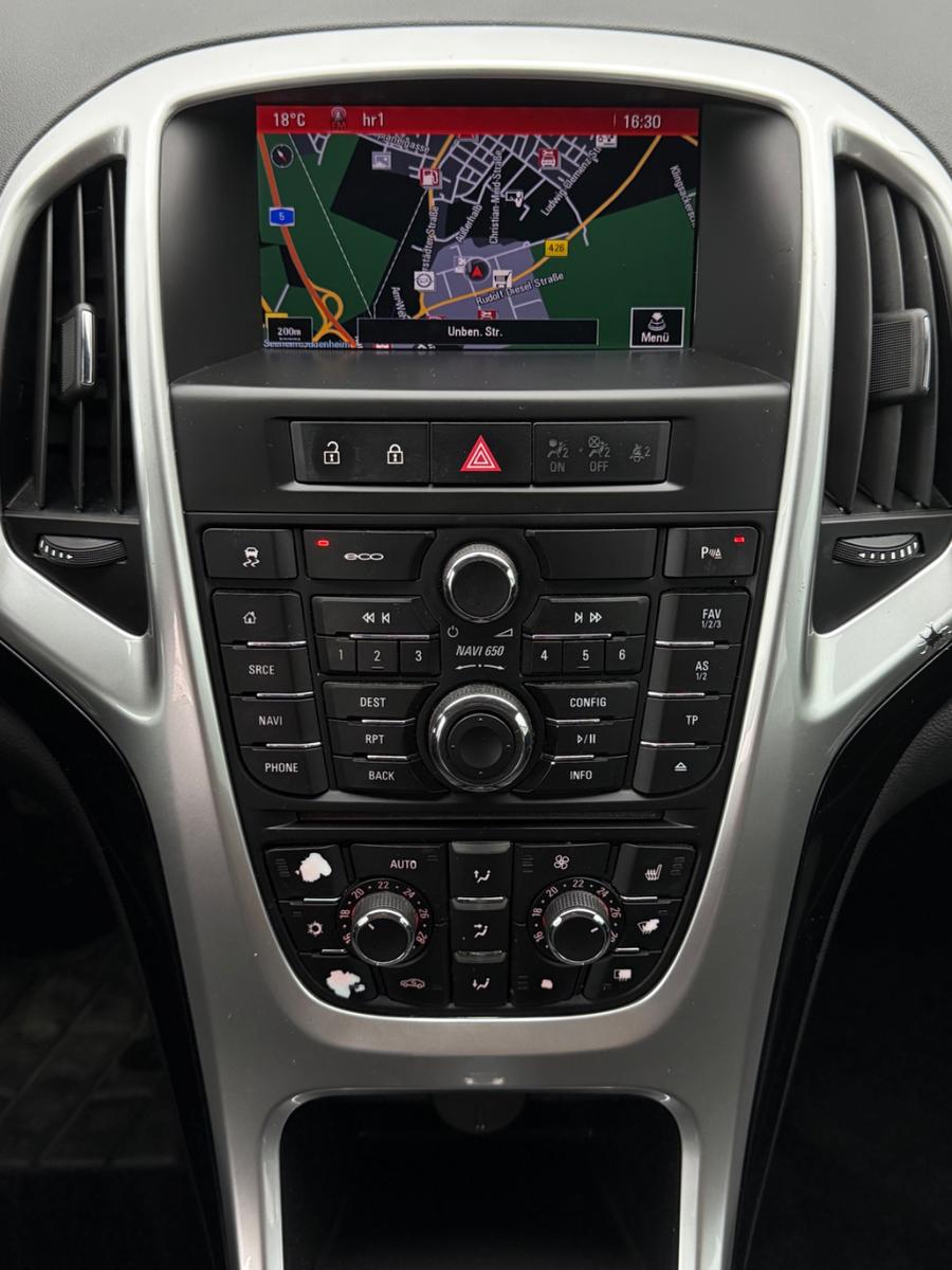 Opel Astra 2014 — photo 12