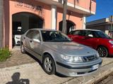 Saab 9-5 2.0i 16V T cat SE - silberne Saab 9-5