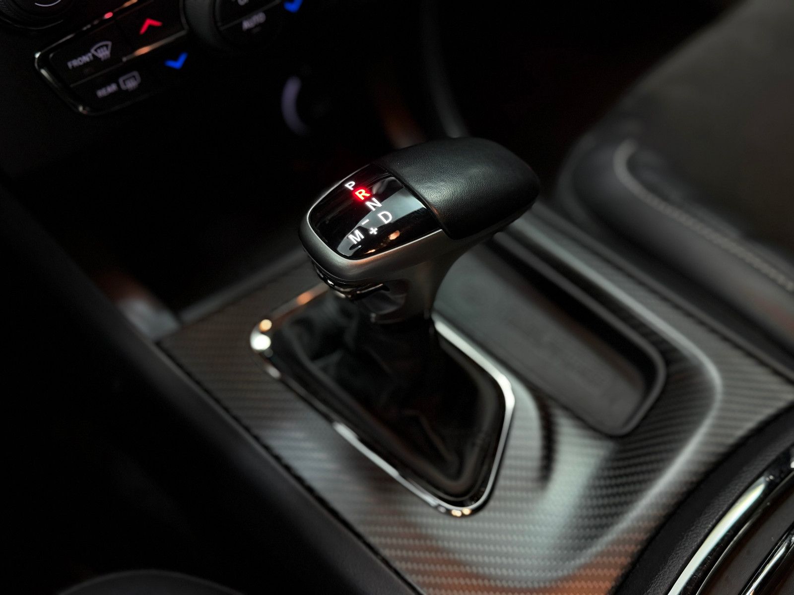 Fahrzeugabbildung Dodge Charger SRT Hellcat|WIDEBODY|U-FREI|D-FZG|H&K