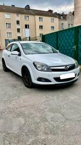 Opel Astra GTC 1.8 Sport Automatik Klimaau... - Opel Astra mit Benzin-Antrieb: Sportwagen, Automatik