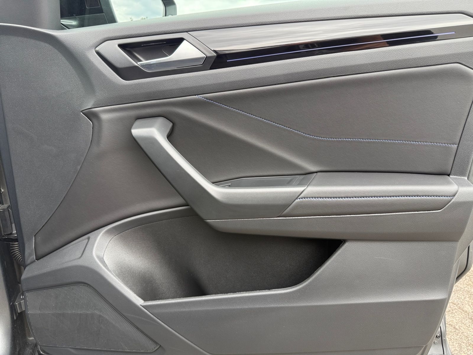 Volkswagen T-Roc - Bild 7