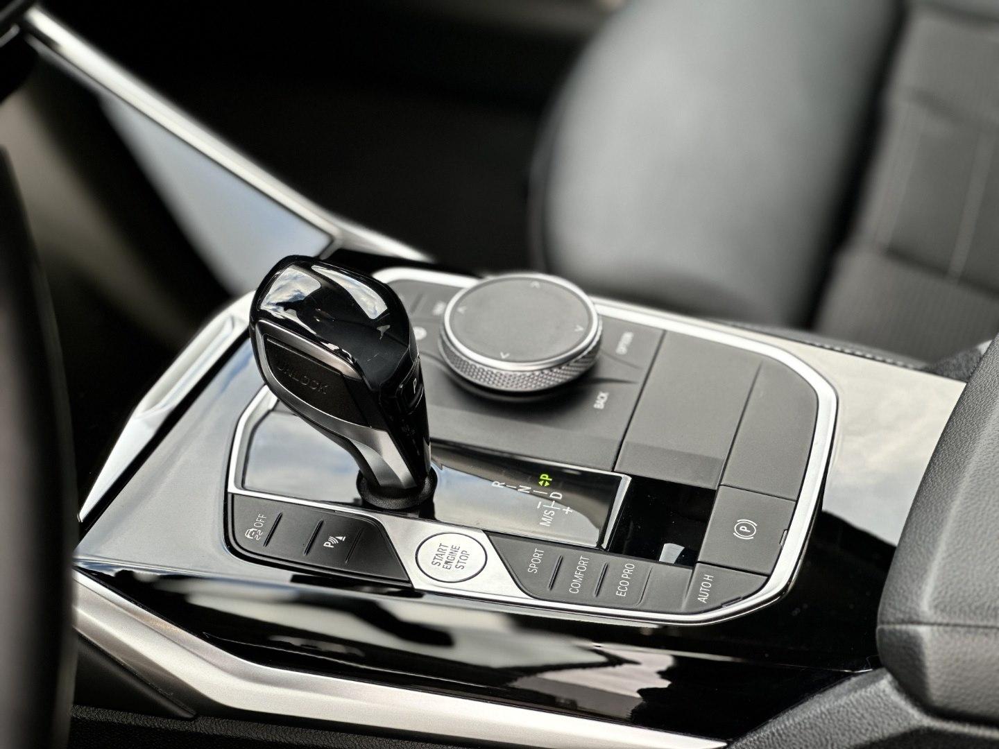 BMW 318d Touring Advantage HiFi DAB WLAN Standhzg.
