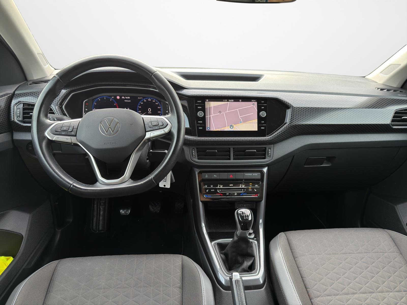 Volkswagen T-Cross 1.0 TSI Style  AHK Navi LED Kamera PDC L