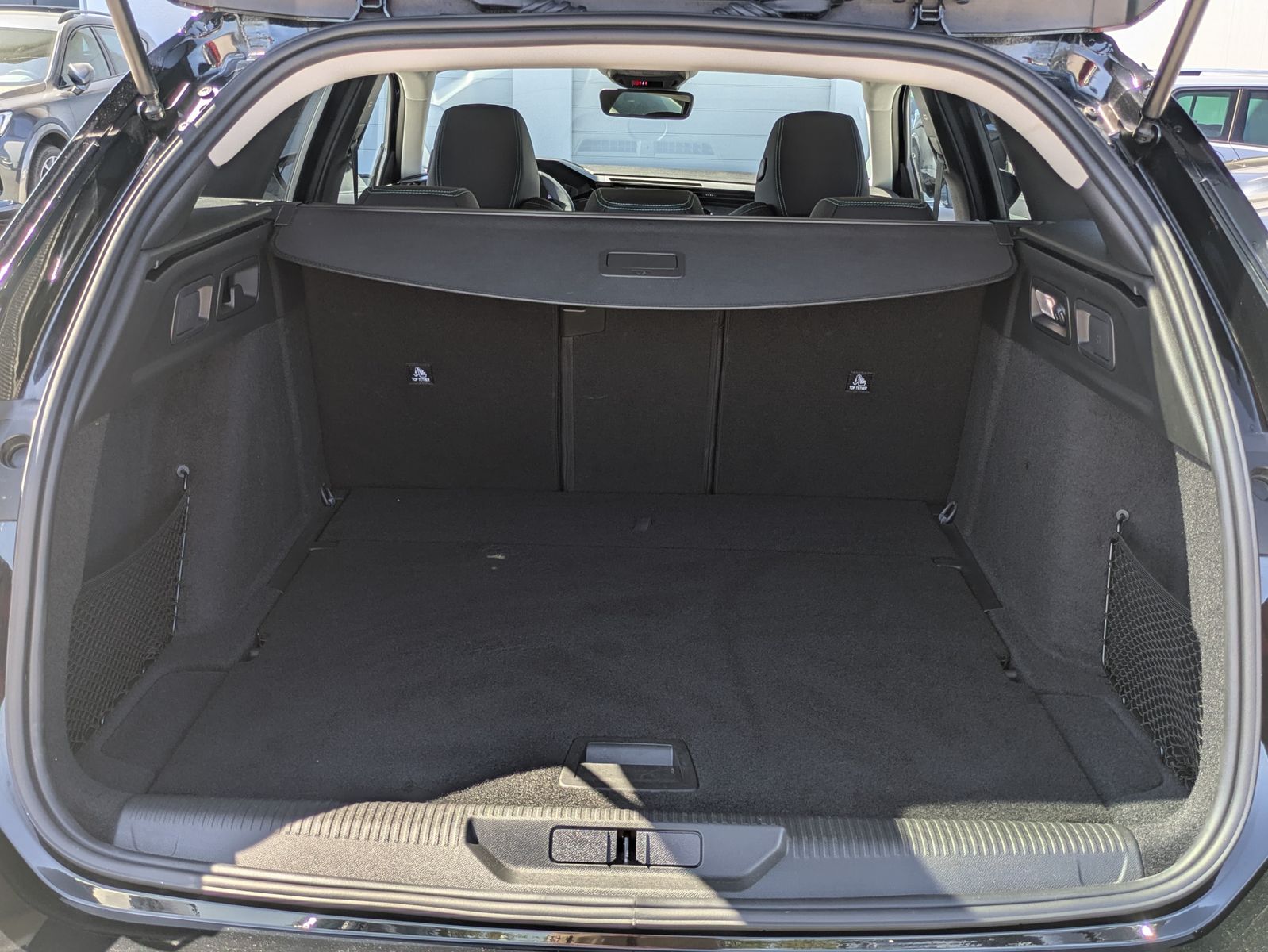 Fahrzeugabbildung Peugeot 308 Allure 1.2 AHK*360°KAMERA*ACC*LED*GARANTIE