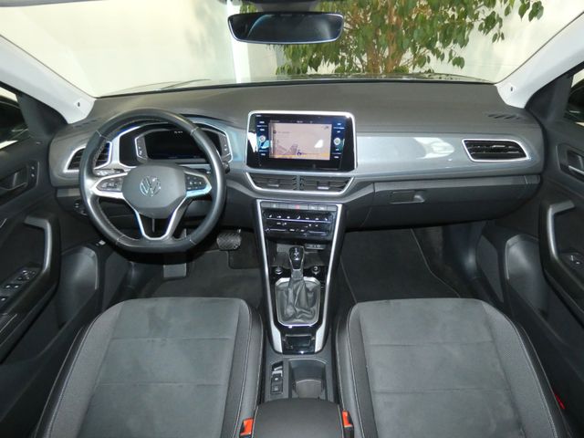 T-Roc Style 1.5 TSI DSG ACC RFK PANO IQLIGHT AHK