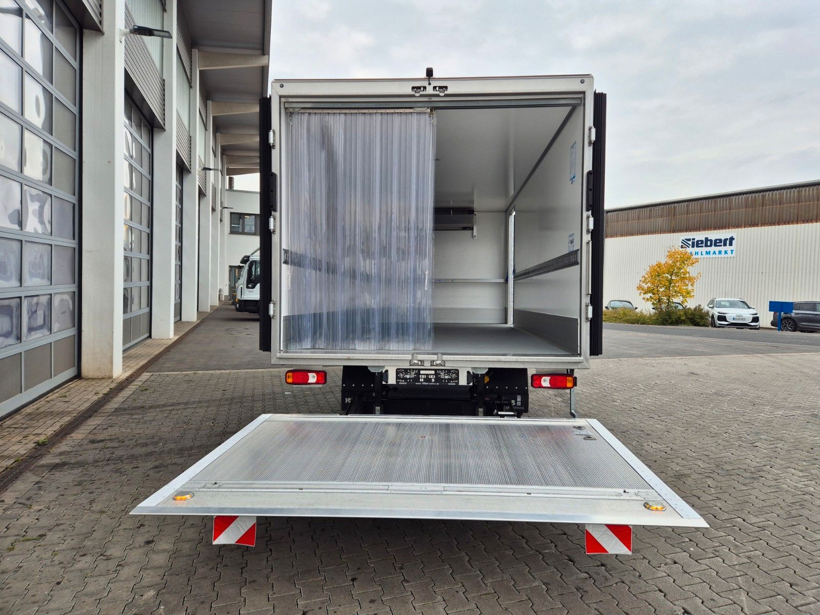 Fahrzeugabbildung Iveco Daily 70C18 A8 3.0L *R5.100mm*LBW*Luft*Automatik