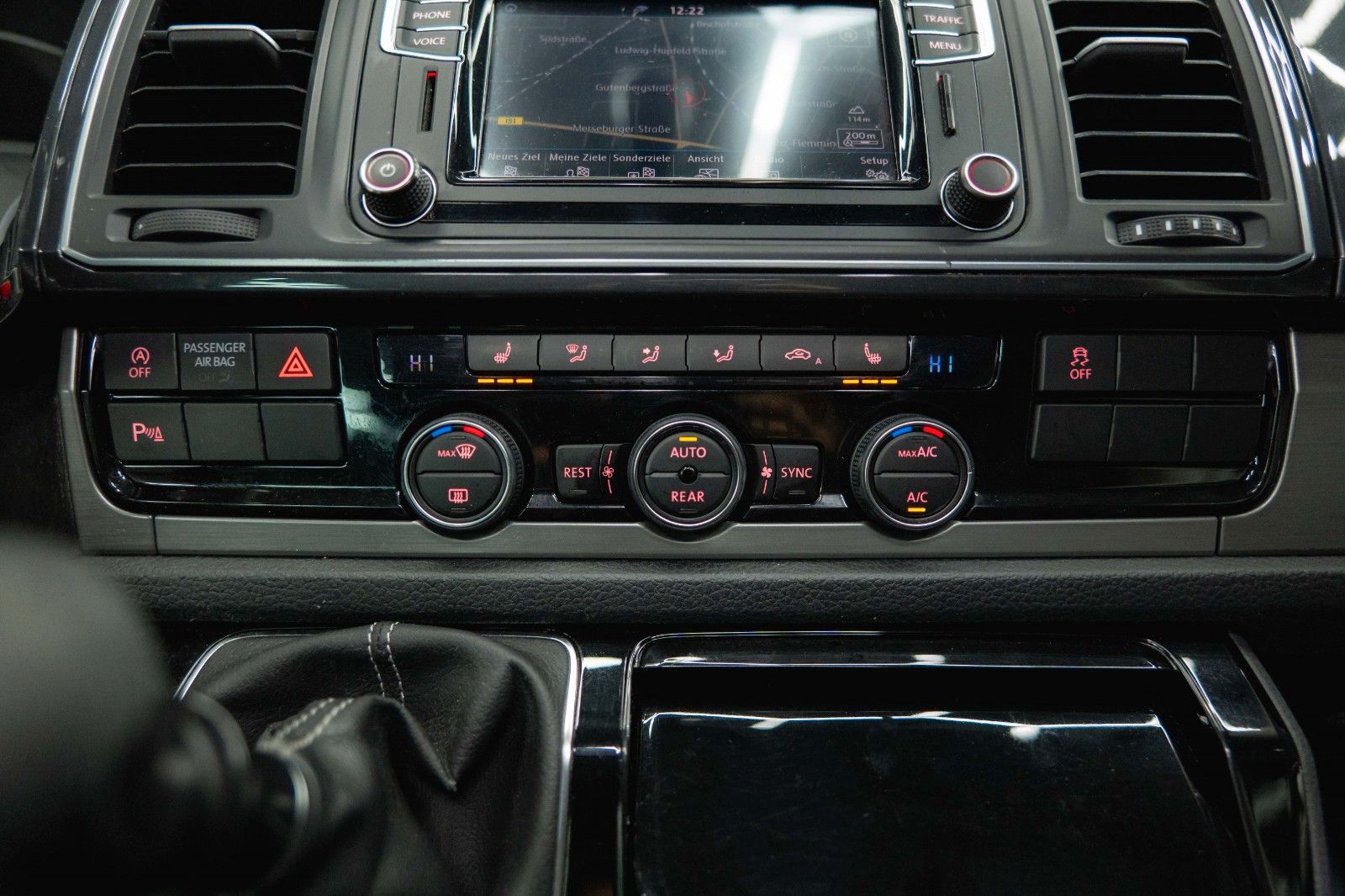 Fahrzeugabbildung Volkswagen T6 Multivan Edition 30 4Motion Sport *LED*Kamera