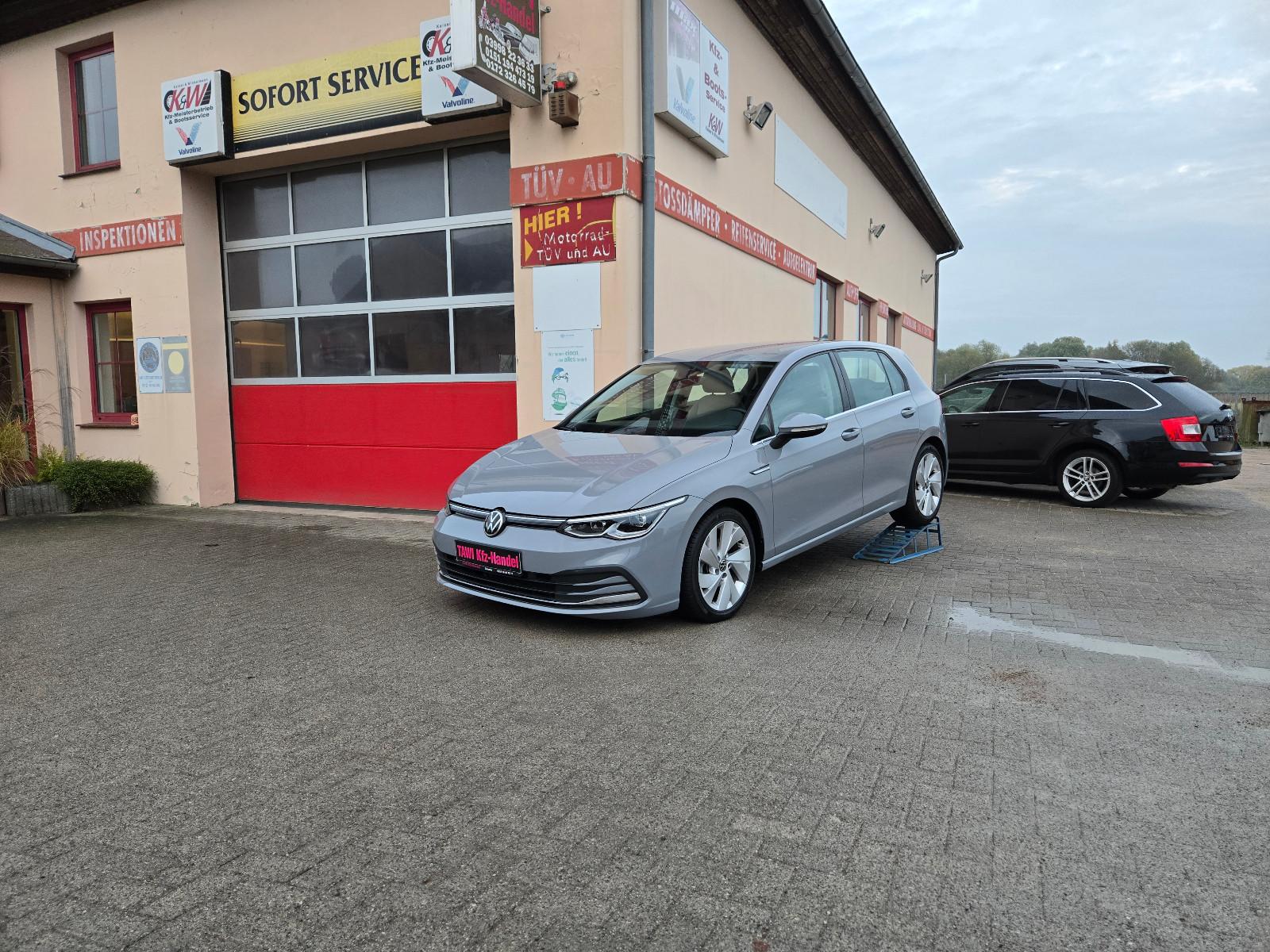 Volkswagen Golf VIII Lim. Style eTSI**47Tkm**Standheizung**