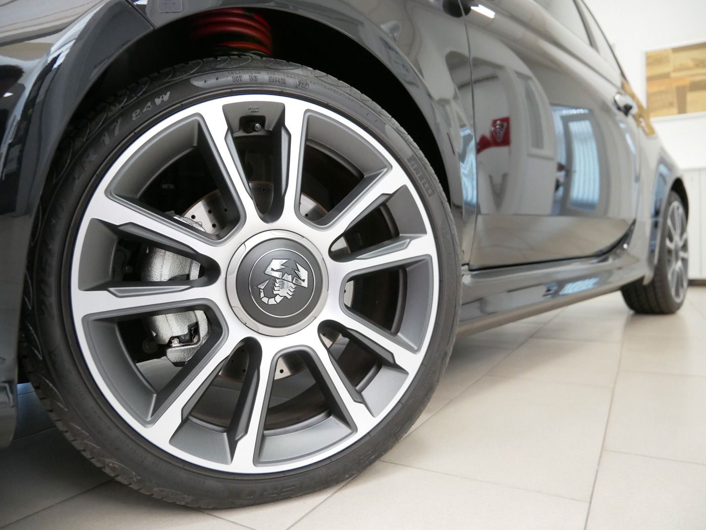 Fahrzeugabbildung Abarth 595 1.4 T-Jet Sammlerbesitz! Schutzfolie! Leder!