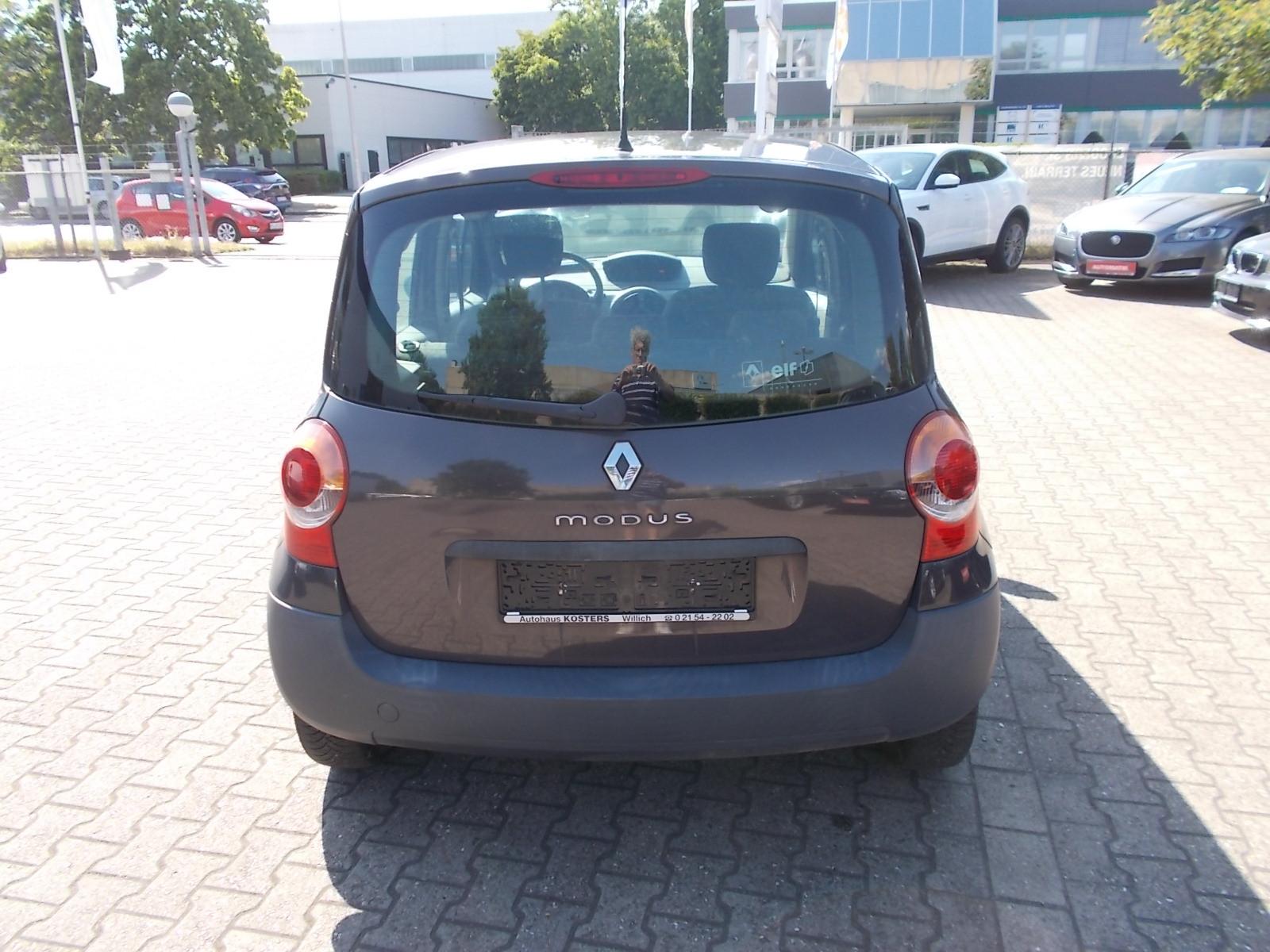 Renault Modus 2006 — photo 6