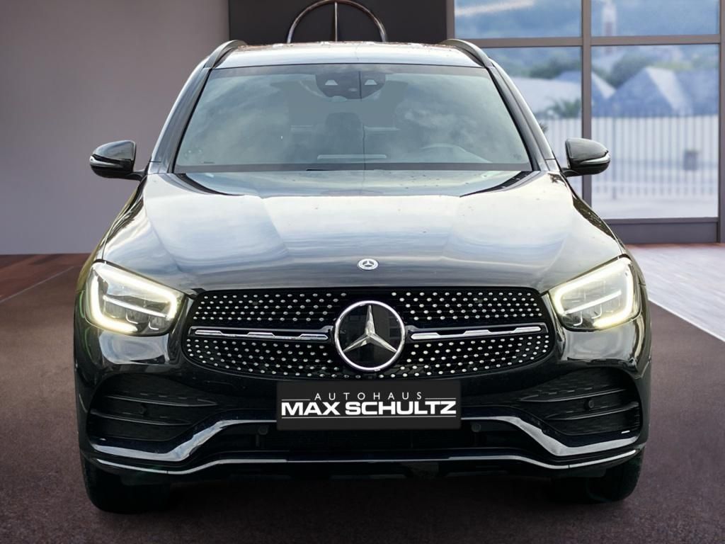 Fahrzeugabbildung Mercedes-Benz GLC 300 d 4MATIC AMG*Navi*PDC*SpurH*360°*LED